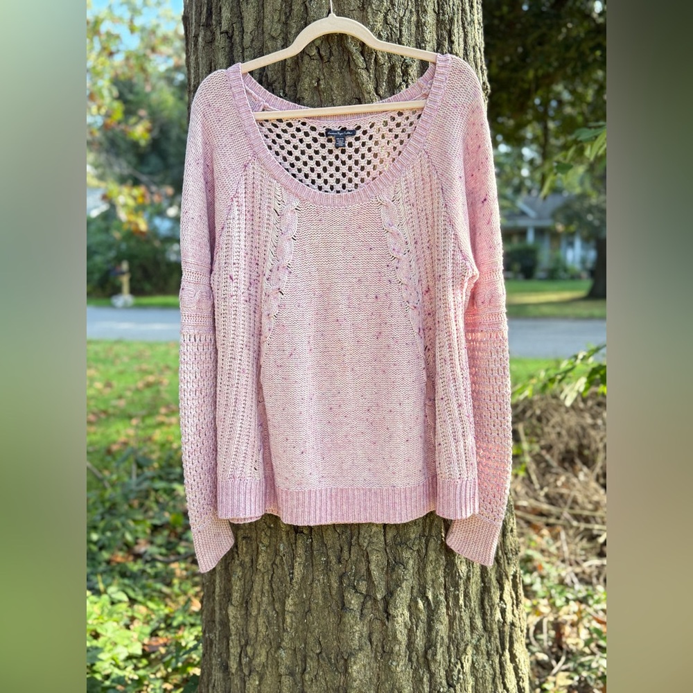 American Eagle 🦅 Outfitters Pink Knit Sweater